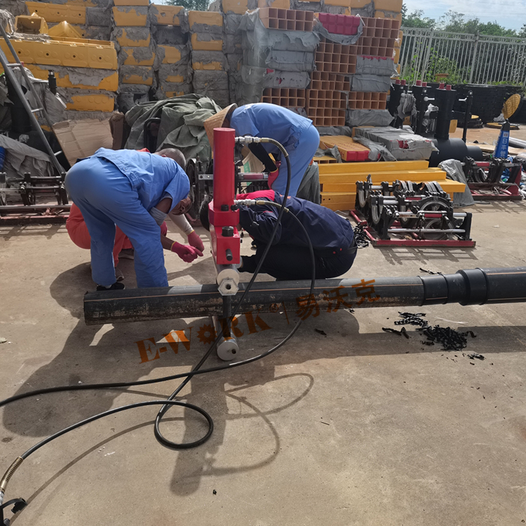 燃?xì)夤臼褂靡孜挚薖E管封堵器現(xiàn)場(chǎng)