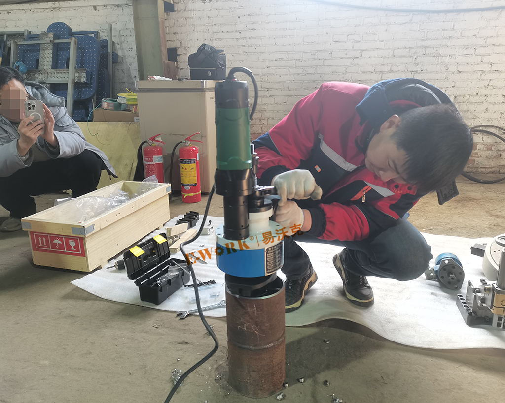 十三化建現(xiàn)場使用內(nèi)脹式坡口機應用